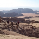 sejour-Trekking-randonnée-jordanie-descente-sur-abu-amata-rum