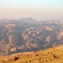 jordanie-les-montagnes-de-petra-depuis-rajiv