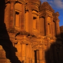 le-temple-du-deir-a-petra_mv