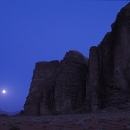 desert-wadi-rum-jordanie-pleine-lune-scintillante-a-rum_mv